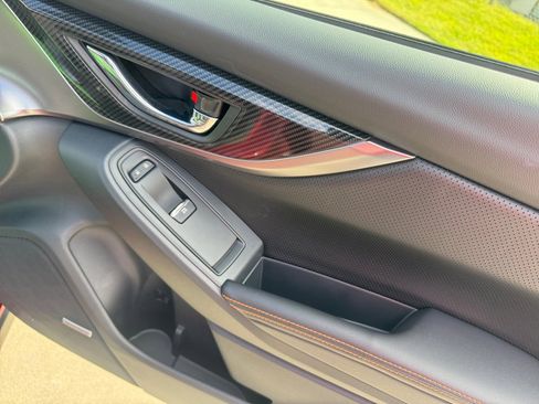 Used 2018 Subaru Crosstrek 2.0i Limited image 35