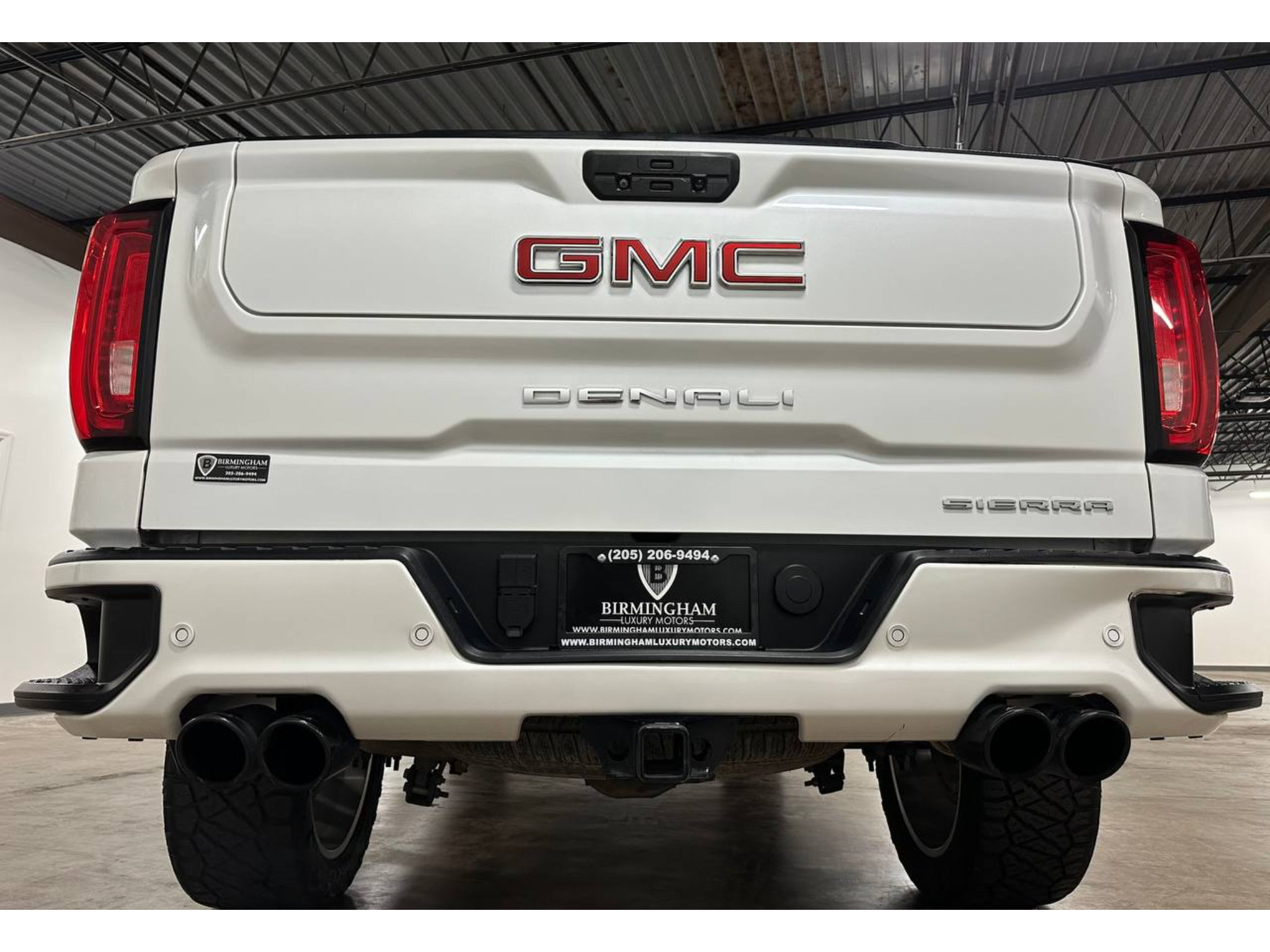 Used 2020 GMC Sierra 1500 Denali w/ Denali Ultimate Package AWD/4WD image 14