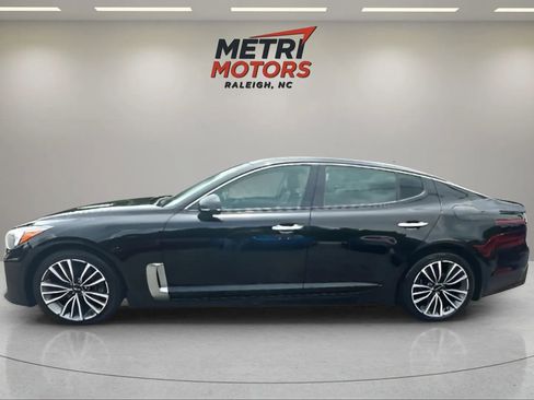 Used 2019 Kia Stinger Sedan 4D image 16