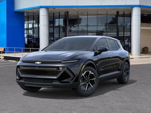 New 2026 Chevrolet Equinox EV LT FWD image 6