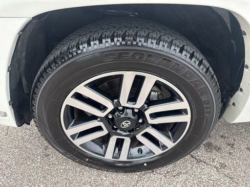 Used 2023 Toyota 4Runner Limited AWD/4WD image 12