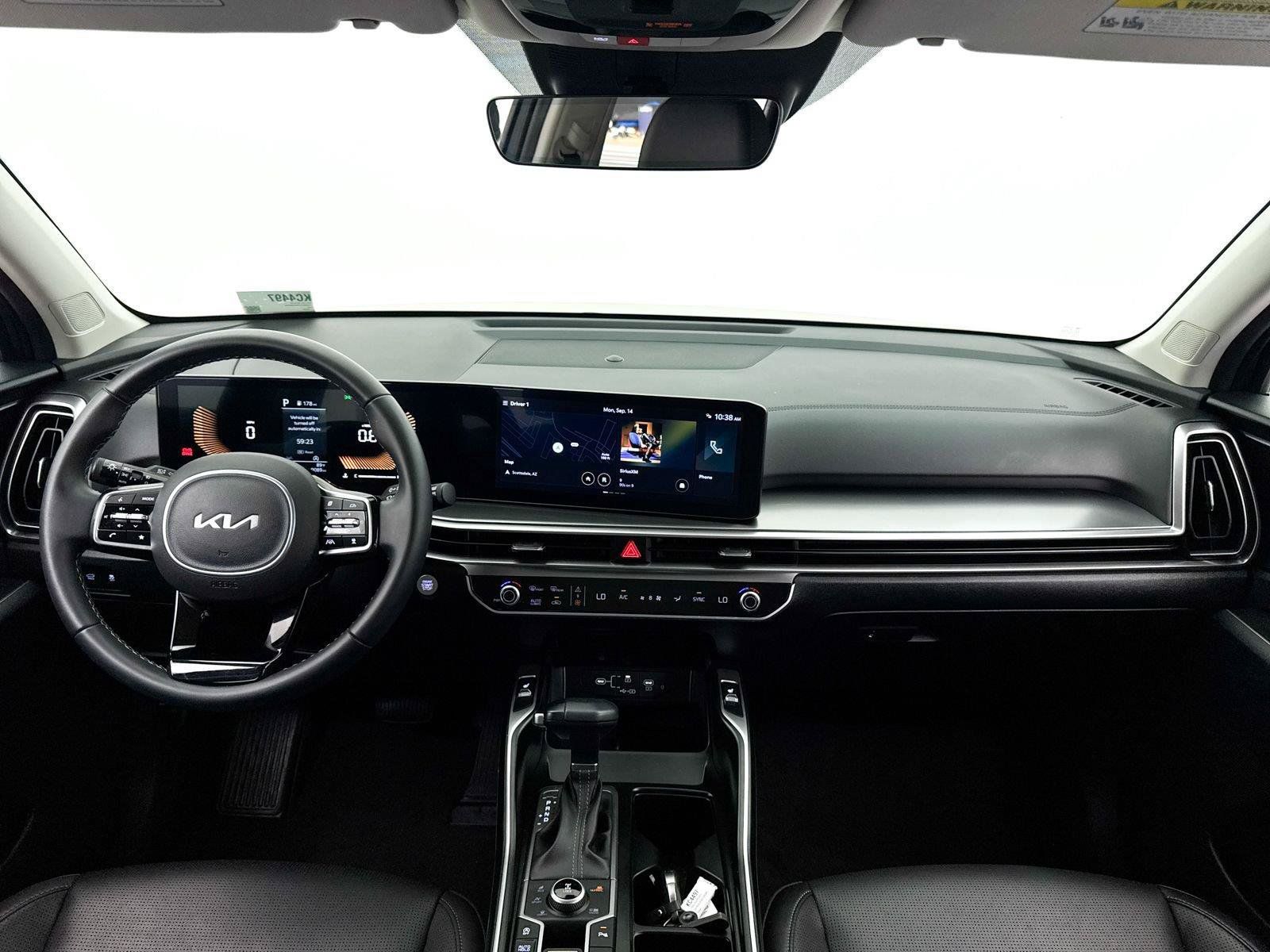 Certified 2025 Kia Sorento EX w/ Panoramic Sunroof Package AWD/4WD image 24