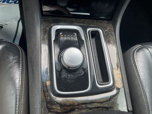 Used 2020 Chrysler 300 S RWD image 27