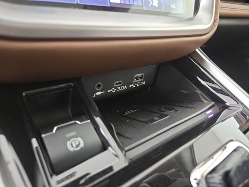 Used 2023 Subaru Legacy Touring XT image 29