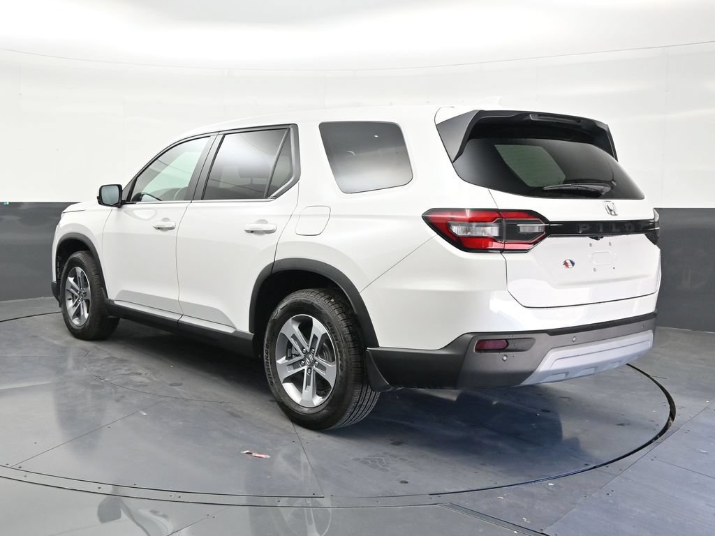 Used 2025 Honda Pilot EX-L image 3
