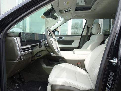 Used 2024 Hyundai Santa Fe Calligraphy image 8