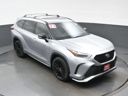 Used 2023 Toyota Highlander XSE AWD/4WD image 34