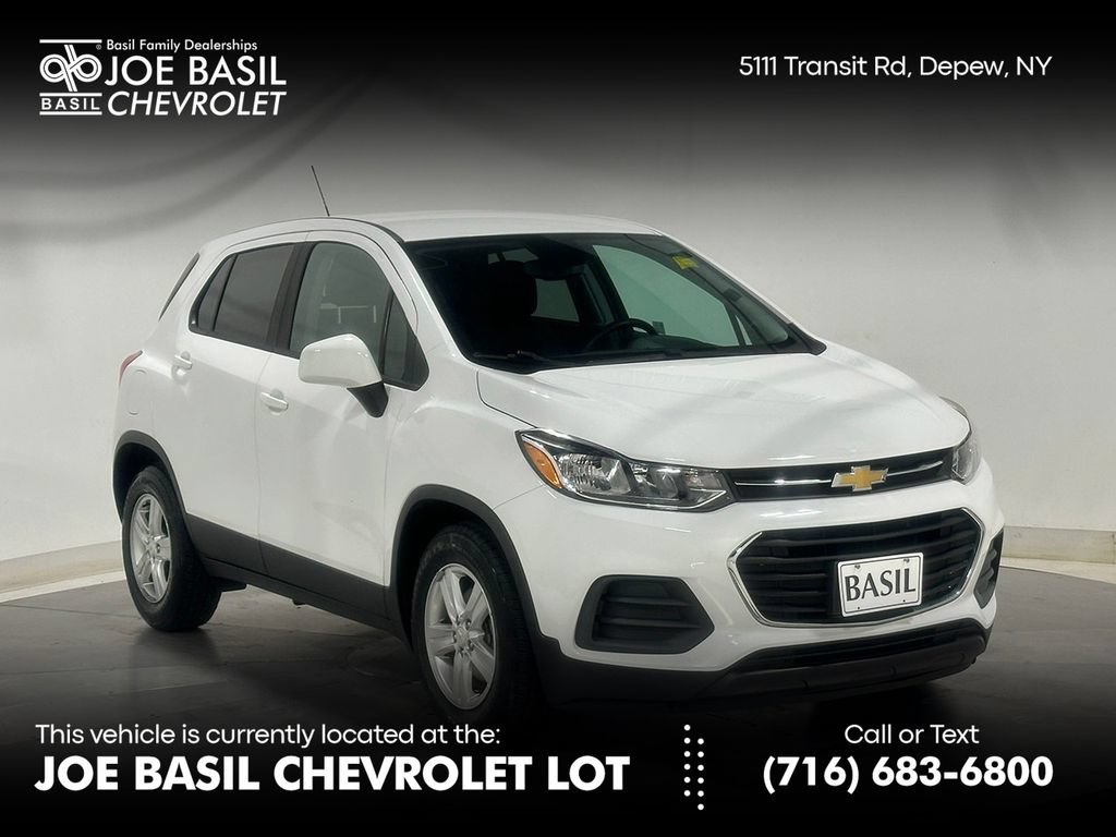 Used 2020 Chevrolet Trax LS w/ Tint and Cruise Package FWD image 1