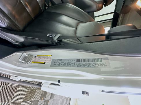 Used 2015 Jeep Wrangler Unlimited Sahara image 12