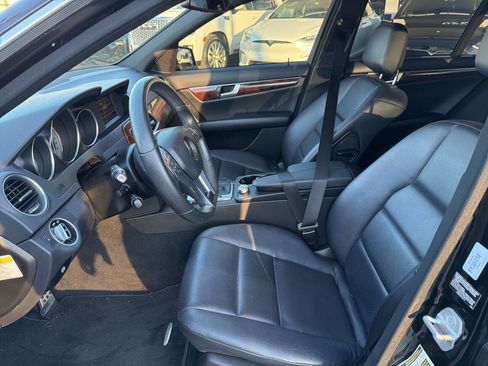 Used 2013 Mercedes-Benz C 250 Sedan image 29