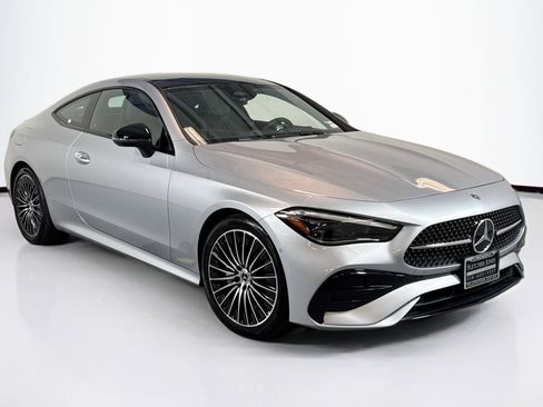 Certified 2026 Mercedes-Benz CLE 300 4MATIC Coupe image 3
