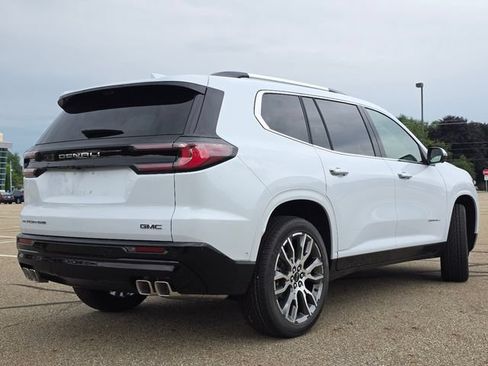 New 2026 GMC Acadia Denali Ultimate AWD/4WD image 17