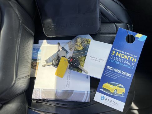 Used 2011 Subaru Outback 3.6R Limited w/ PWR Moonroof Pkg AWD/4WD image 34