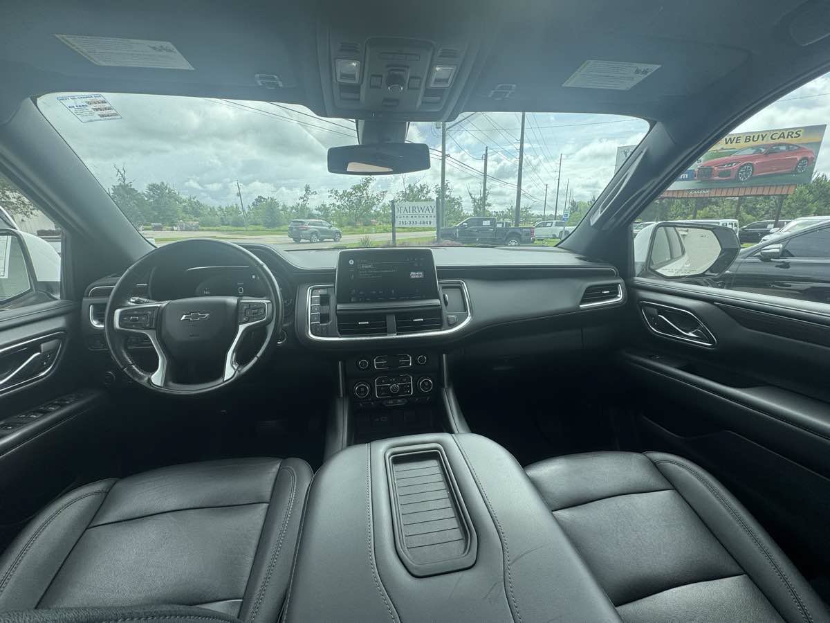 Used 2022 Chevrolet Tahoe Z71 w/ Luxury Package AWD/4WD image 12