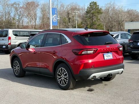 New 2025 Ford Escape SE w/ PHEV Premium Package image 3
