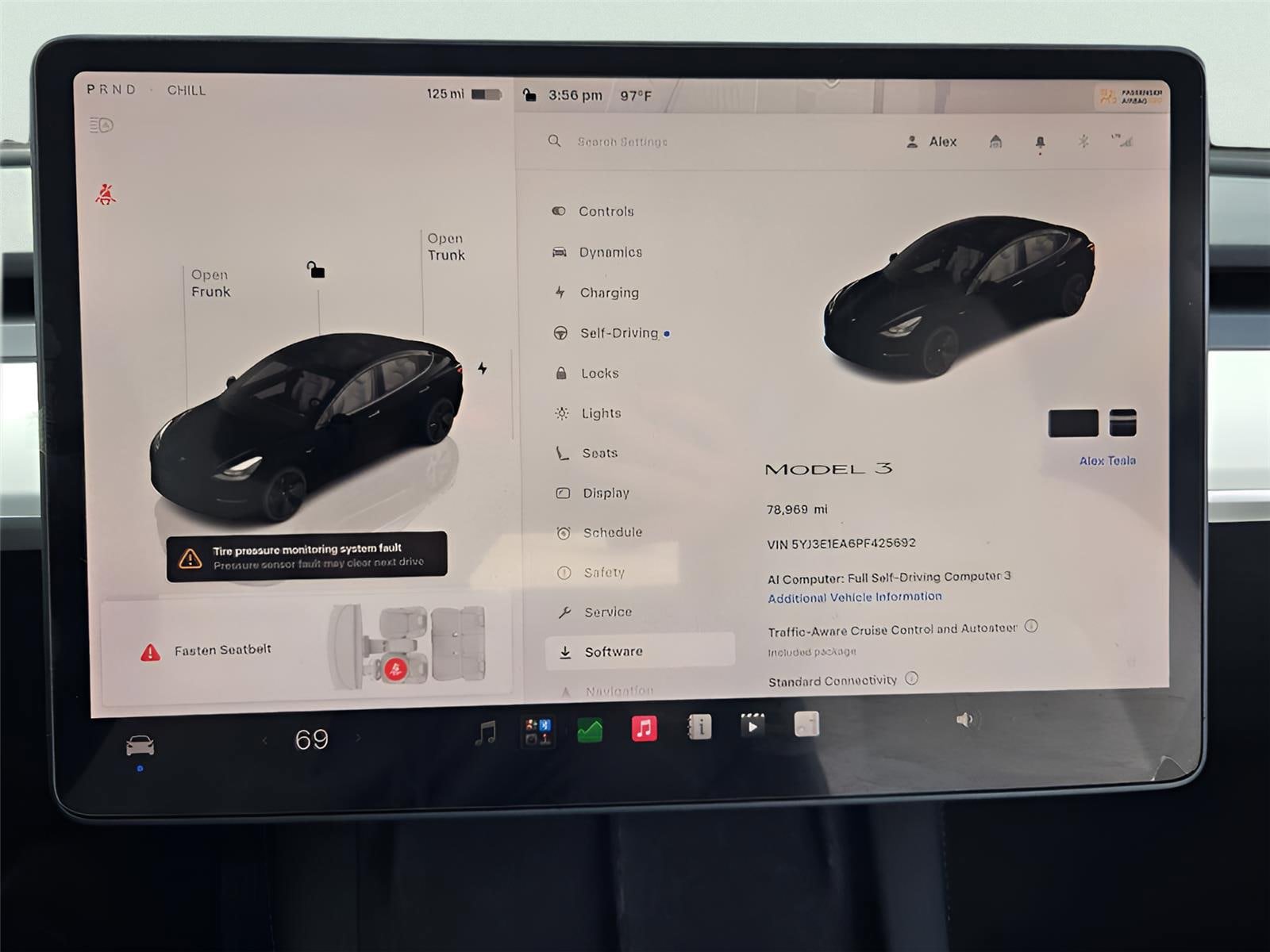 Used 2023 Tesla Model 3 Standard Range RWD image 17