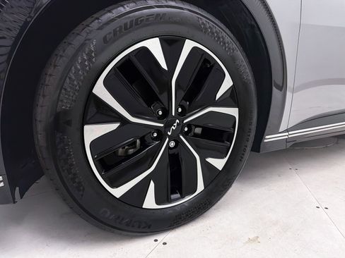 Used 2022 Kia EV6 Wind image 15
