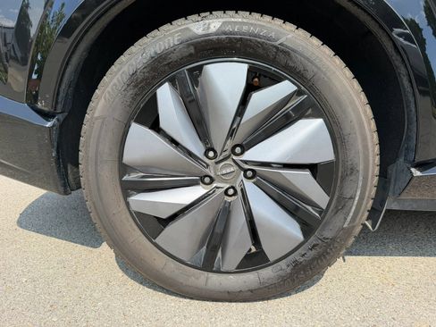 Used 2023 Nissan Ariya AWD image 11