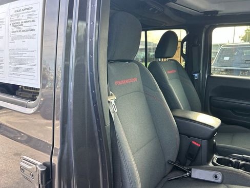 Used 2024 Jeep Wrangler Unlimited Rubicon AWD/4WD image 23