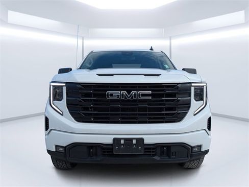 Used 2024 GMC Sierra 1500 Elevation image 8