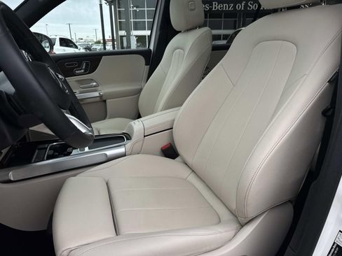Used 2026 Mercedes-Benz GLB 250 image 16