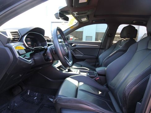 Used 2020 Audi Q3 2.0T Premium Plus image 11