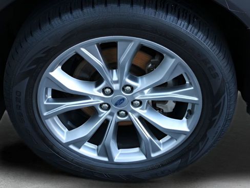 Used 2020 Ford Explorer Limited image 2