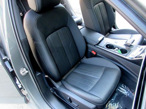 Used 2023 Audi A6 Premium Plus image 24