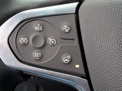 Certified 2023 Chevrolet Traverse RS image 24