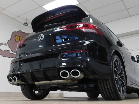 Used 2026 Volkswagen Golf image 90