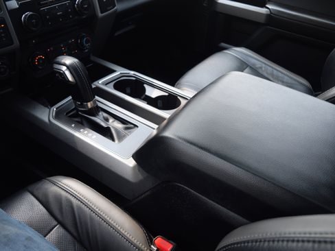 Used 2017 Ford F150 Raptor w/ Equipment Group 801A Mid image 13