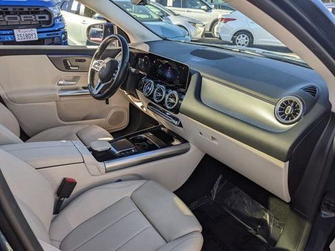 Certified 2021 Mercedes-Benz GLA 250 4MATIC image 21