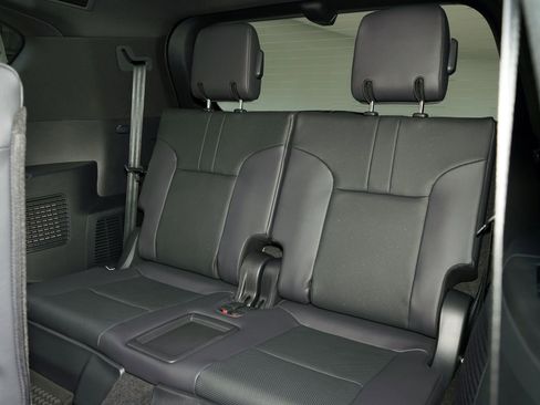 Used 2026 Lexus LX 700h Luxury w/ Appearance Package image 36