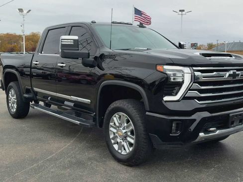 Certified 2024 Chevrolet Silverado 2500 High Country image 8