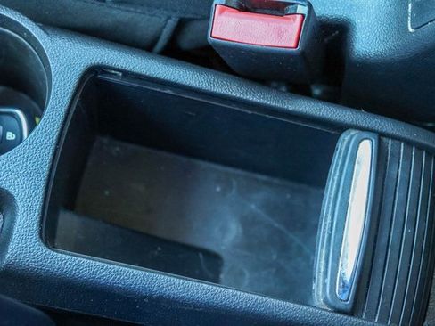 Used 2018 Buick Encore Preferred image 18