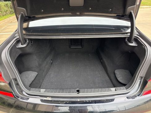 Used 2019 BMW 750i w/ Luxury Rear Seating Package image 27