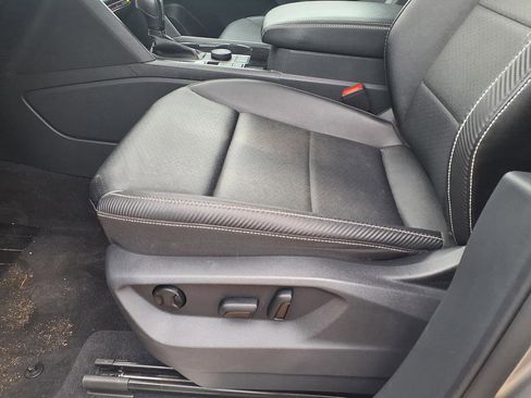 Used 2023 Volkswagen Atlas Cross Sport SE w/ Black Wheel Package image 20