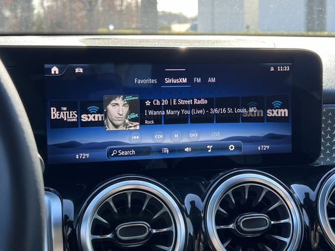 Certified 2025 Mercedes-Benz GLB 250 4MATIC image 23