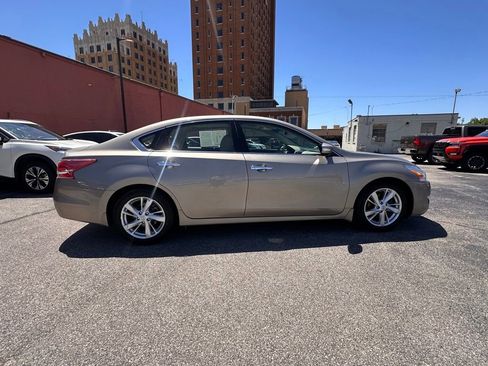 Used 2013 Nissan Altima 2.5 SL w/ 2.5 Moonroof Pkg FWD image 7