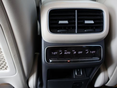 Certified 2020 Mercedes-Benz GLS 450 4MATIC image 20