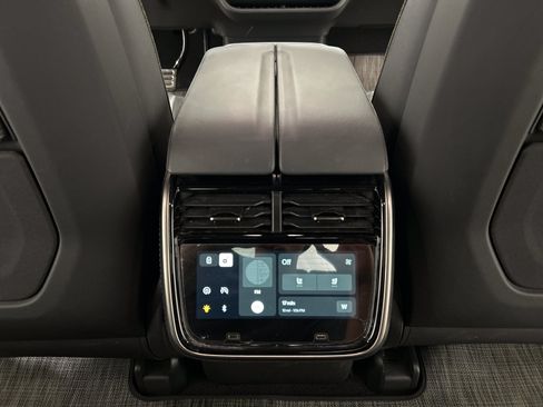 Used 2024 Rivian R1T Adventure AWD/4WD image 28