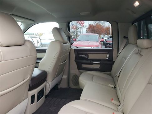 Used 2016 RAM 1500 Laramie w/ Convenience Group image 10