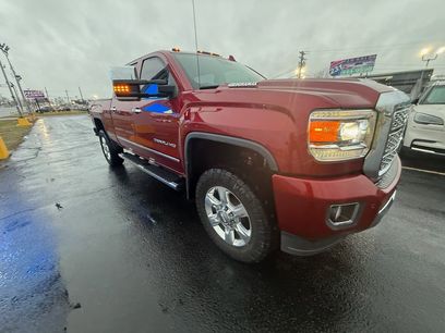 Used 2018 GMC Sierra 2500 Denali w/ Duramax Plus Package