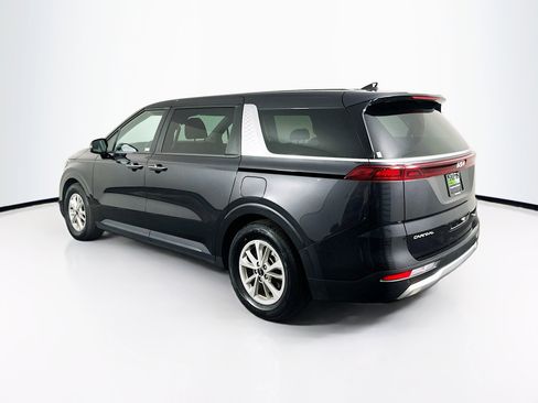 Used 2024 Kia Carnival LX image 5