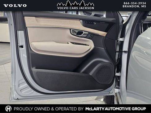 New 2026 Volvo XC90 B6 Plus w/ Protection Package Premier image 9