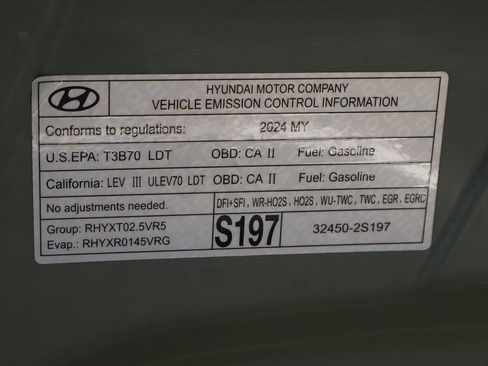 Used 2024 Hyundai Santa Cruz SE image 13