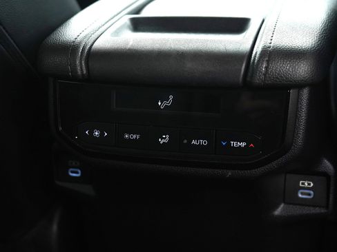 Used 2024 Toyota Grand Highlander XLE image 17