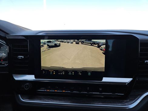 Used 2023 Chevrolet Silverado 1500 LTZ w/ LTZ Premium Package image 18