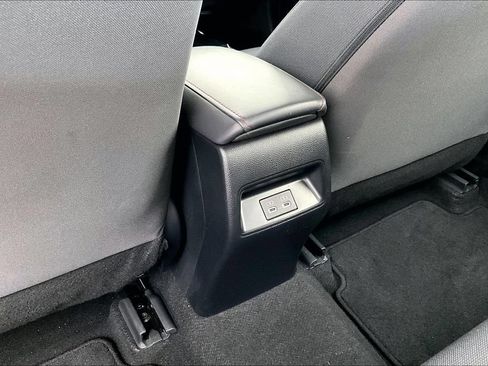 Used 2024 Toyota Corolla SE FWD image 30