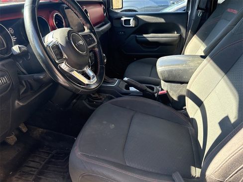 Used 2022 Jeep Wrangler Unlimited Rubicon image 12